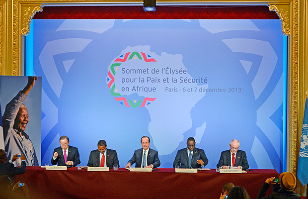 Le Secrétaire général de l’ONU Ban Ki-moon, le Président Tanzanien Jakaya Kikwete, le Président Francais François Hollande, le Président Sénégalais Macky Sall et le Président du Conseil européen Herman Van Rompuy AFP