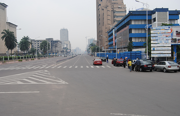  Une vue sur le boulevard du 30 juin, à Kinshasa.