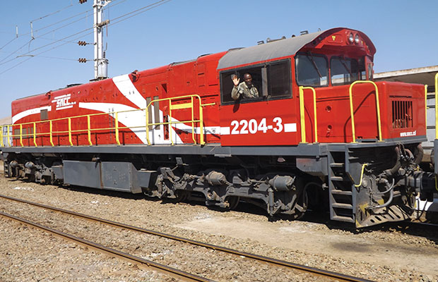La SNCC devrait commencer par la réhabilitation du réseau ferré avant de commander des locomotives. 