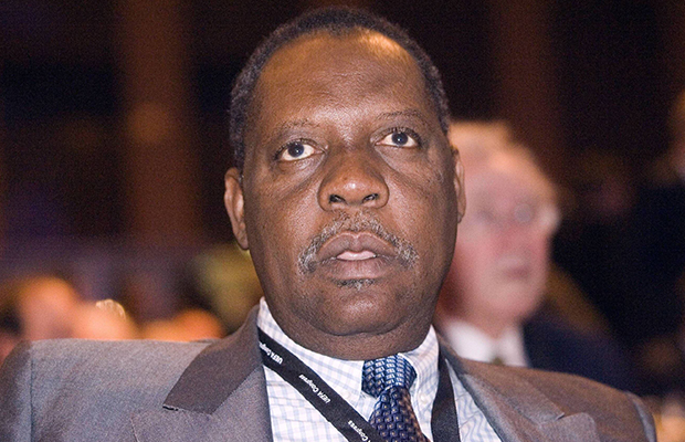 Issa Hayatou, président de la Confédération africaine de football (CAF).