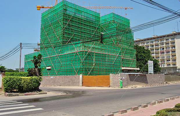 Bâtiment en construction à Kinshasa.
