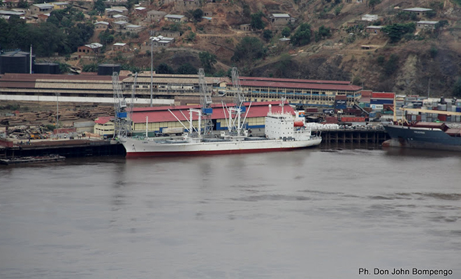 Le port de Matadi dans le Bas-Congo.